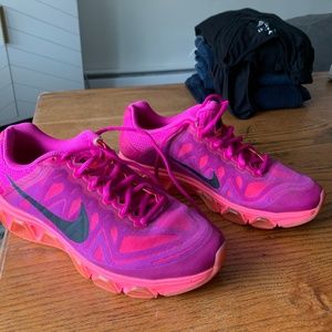 Nike Air Max Running Shoes sz 9